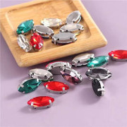 Стрази у металевій оправі