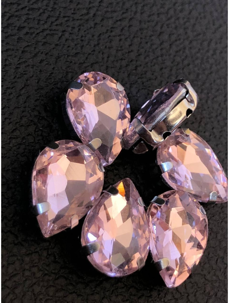 Страз (скло) в металевій оправі. Розмір — 10*14 мм. Колір рожевий