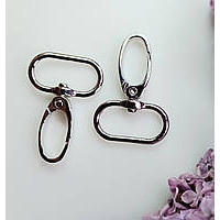 Карабин. Длина карабина 4,5 см. Размер внутренней стороны 2,6x1,5 см. Цвет серебро. Цена указана за 1 шт.