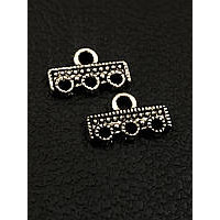 Коннектор.. Розмір  14×5 мм. Колір  срібло. Ціна вказана за 1 шт.