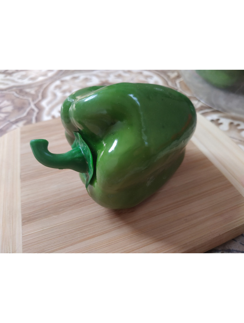 Перець муляж із пінопласту. 10 см. Колір зелений