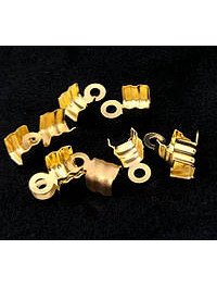 Кінцевики для шнурів з насічками

Розмір: довжина 0,8 см
Ширина 0,4 см
Колір - золото