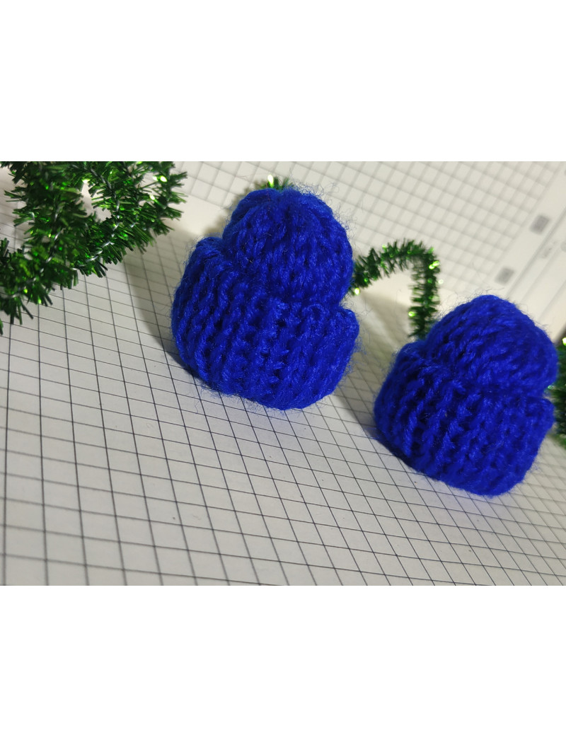 В'язані міні шапочки
Розмір - 35*35 мм
колір - синій
ціна за 1 шт