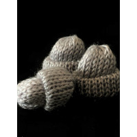 В'язані міні шапочки
Розмір - 35*35 мм
колір - сірий
ціна за 1 шт