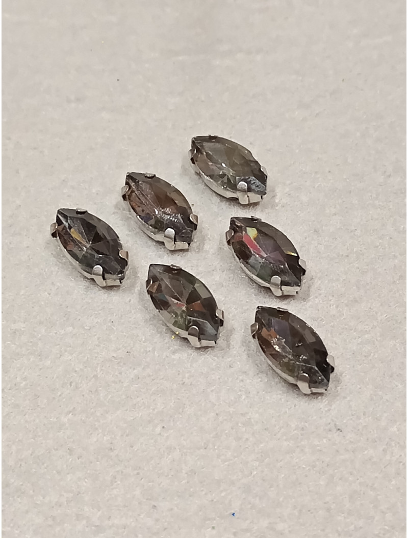 Страз (скло) в металевій оправі. Розмір  6×12 мм. Колір графітовий