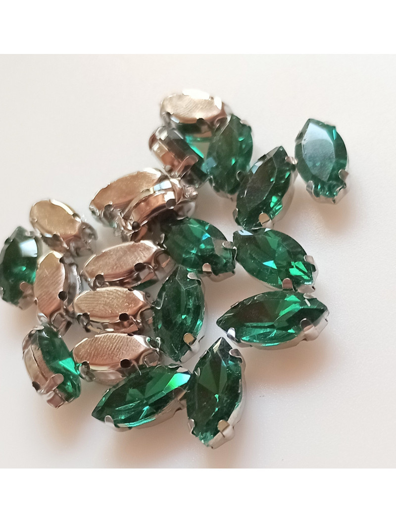 Страз (скло) в металевій оправі. Розмір  6 × 12 мм. Колір бірюзовий