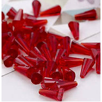 Крапля конус 4*8 мм. темно-червоний прозорий. паковання 10 шт.