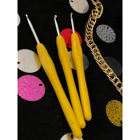 Гачок із силіконовою ручкою. Розмір 3.5 мм. Колір в асортименті