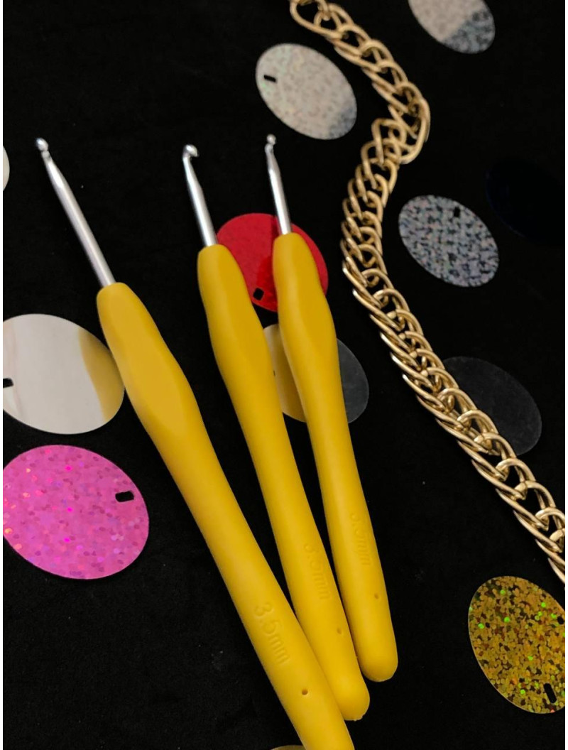 Гачок із силіконовою ручкою. Розмір 3.5 мм. Колір в асортименті