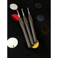 Крючок с силиконовой ручкой. Размер 6 мм. Цвет в ассортименте