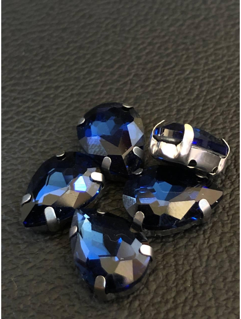 Страз (скло) в металевій оправі. Розмір  10×14 мм. Колір  сапфір
