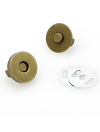 Кнопка магнітна. Розмір  18 мм. Колір  антик.