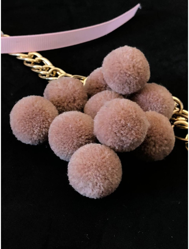 Помпон текстильний. Розмір 2 см. Колір - бежевий.