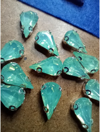 Страз (акрил) у металевій оправі. Розмір  8×13 мм. Колір  салатовий.