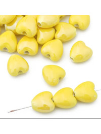 Керамічна намистина "серце" Розмір 10 мм. Колір жовтий. Ціна вказана за 1 шт.