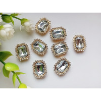 Стразовий декор. Розмір 19×15 мм. Колір  прозорий. Ціна вказана за 1 шт.