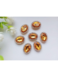 Стразовий декор. Розмір 18×14 мм. Колір жовтий темний. Ціна вказана за 1 шт.