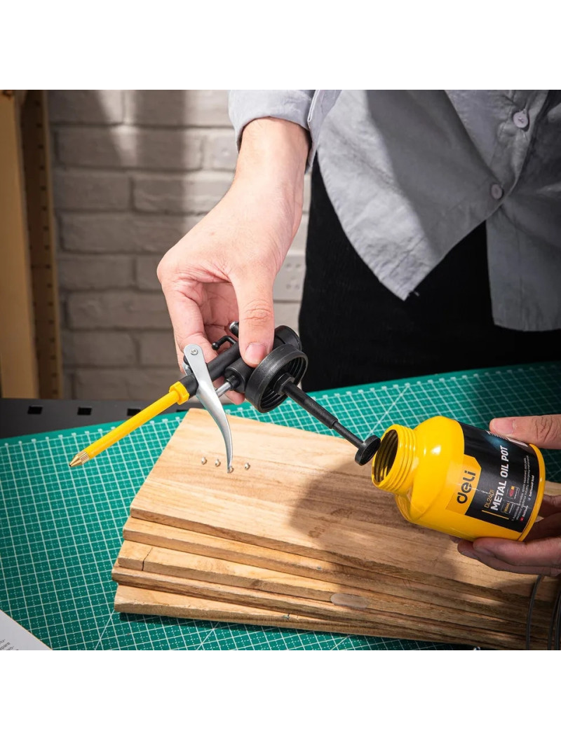 Інструмент для змащення деталей. (Deli)