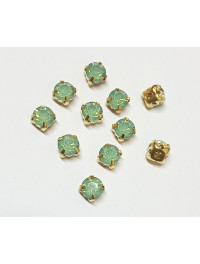 Страз (акрил) у золотій металевій оправі. Розмір  6 мм. Колір салатовий опал