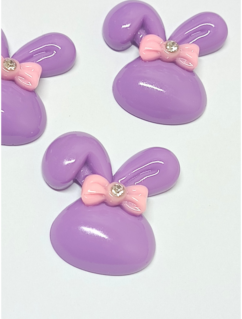 Кабашон "зайчик" розмір 32×32 мм. Колір фіолетовий.