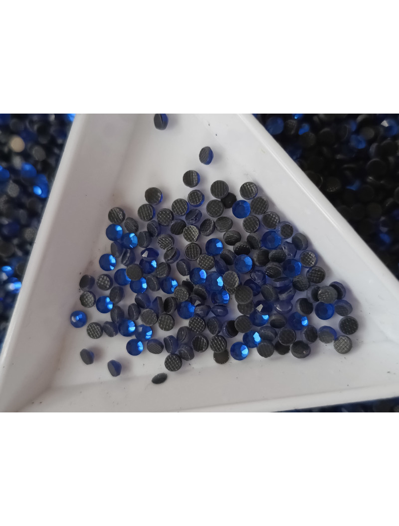 Стрази SS10 (3 мм) Колір синій. 10 грамів