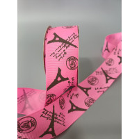 Репсовая лента. Ширина 4 см. Цвет черной башни на малиновом фоне. Цена указана за 1 метр