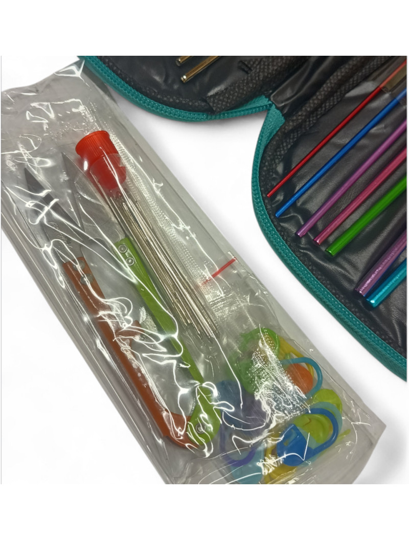 Набір гачків у пеналі/22 шт./+ подарунок кусачки, голки, маркери