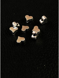 Металева Бусяна "серце" Розмір — 5,6*6,4 мм. Колір — срібло. Ціна вказана за 1 шт.