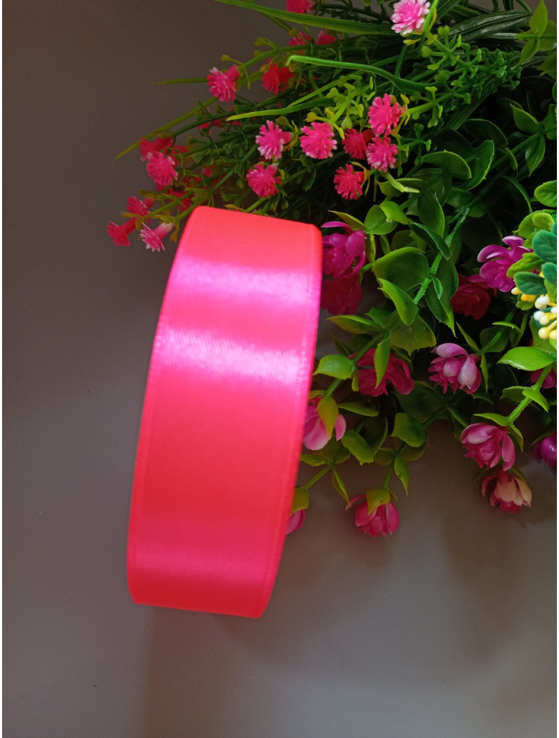 Атласна стрічка/2,5 см/23 метри/ ультрарожевий