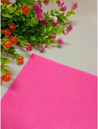 Фетр 1 мм м'який. Розмір 20 * 25 см. Колір — малиновий