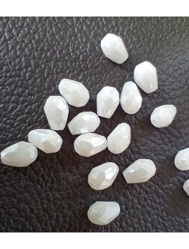 Кришталеві "крапля"/4*6 мм/білий із переливом/10 штук