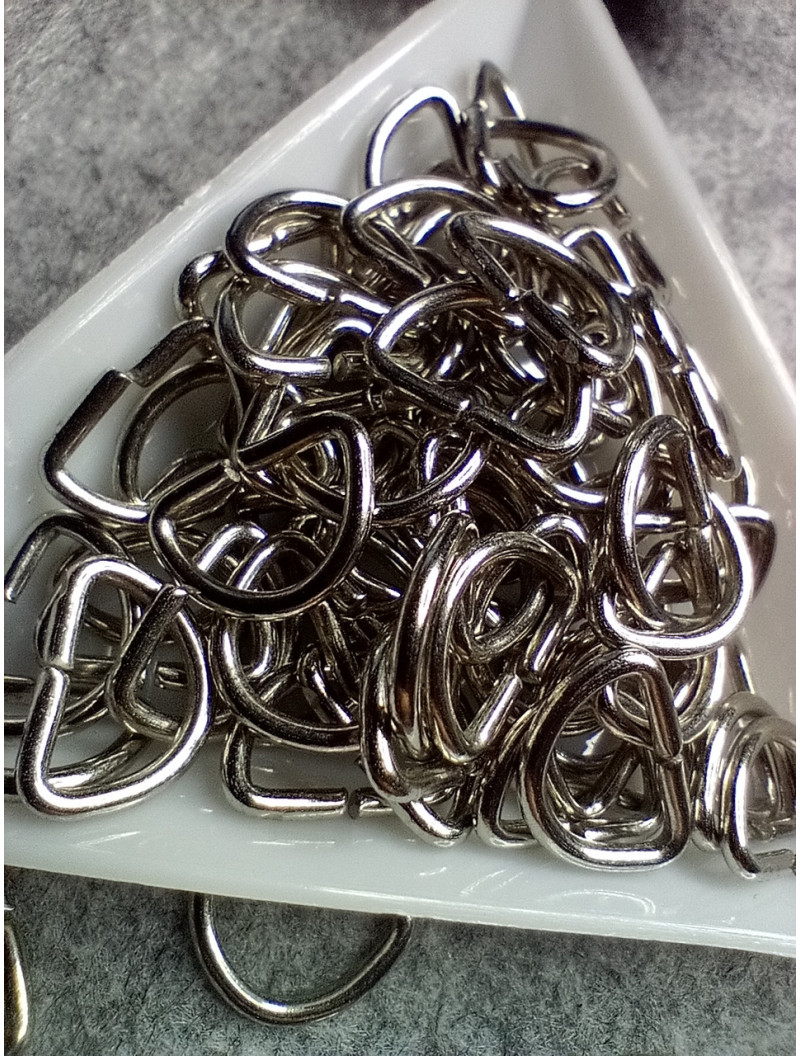 Напівкільця з'єднувальні. Розмір — 13 мм. Колір — срібло.