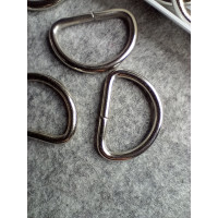 Напівкільця з'єднувальні. Розмір — 25 мм. Колір — срібло.