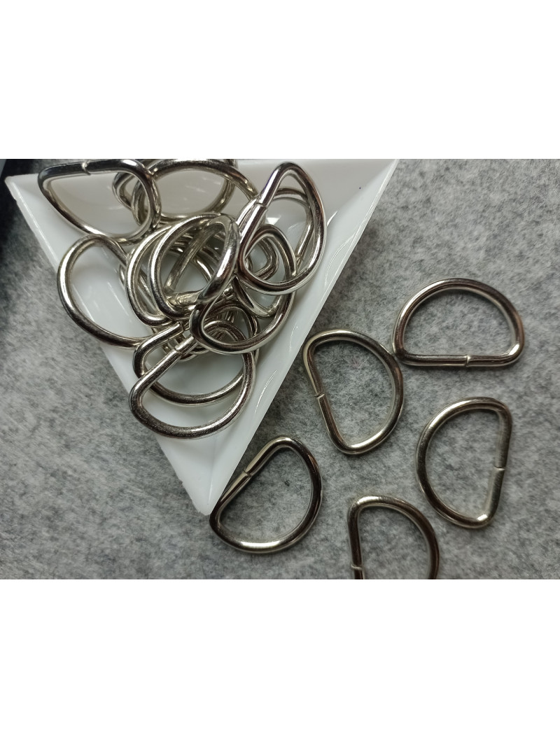 Напівкільця з'єднувальні. Розмір — 25 мм. Колір — срібло.