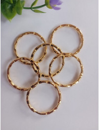 Кільце рифлене. лимонне золото. діаметр 28 мм. ціна вказана за 1 шт.