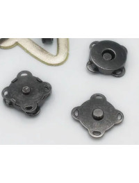 Кнопка магнітна пришивна/14 мм/Чорний