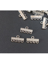 Конектор на 4. Розмір — 20 × 7 мм. Колір — срібло.