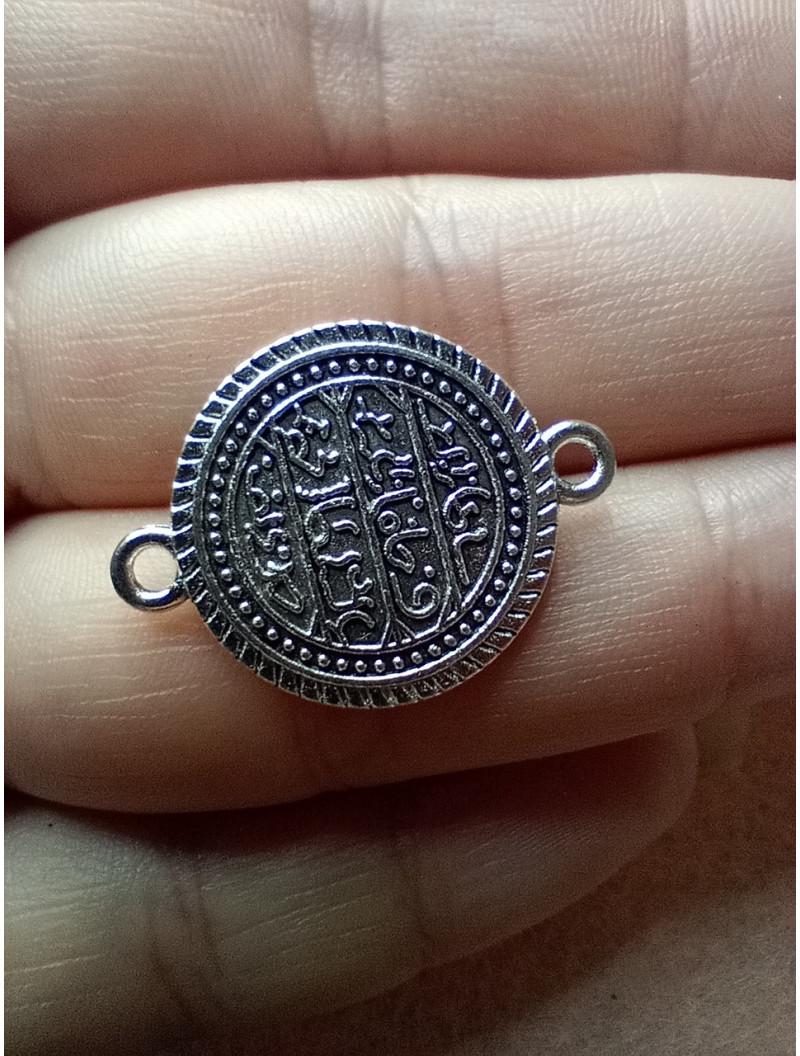 Конектор Розмір — 2 см. Колір — срібло. Ціна вказана за 1 шт.