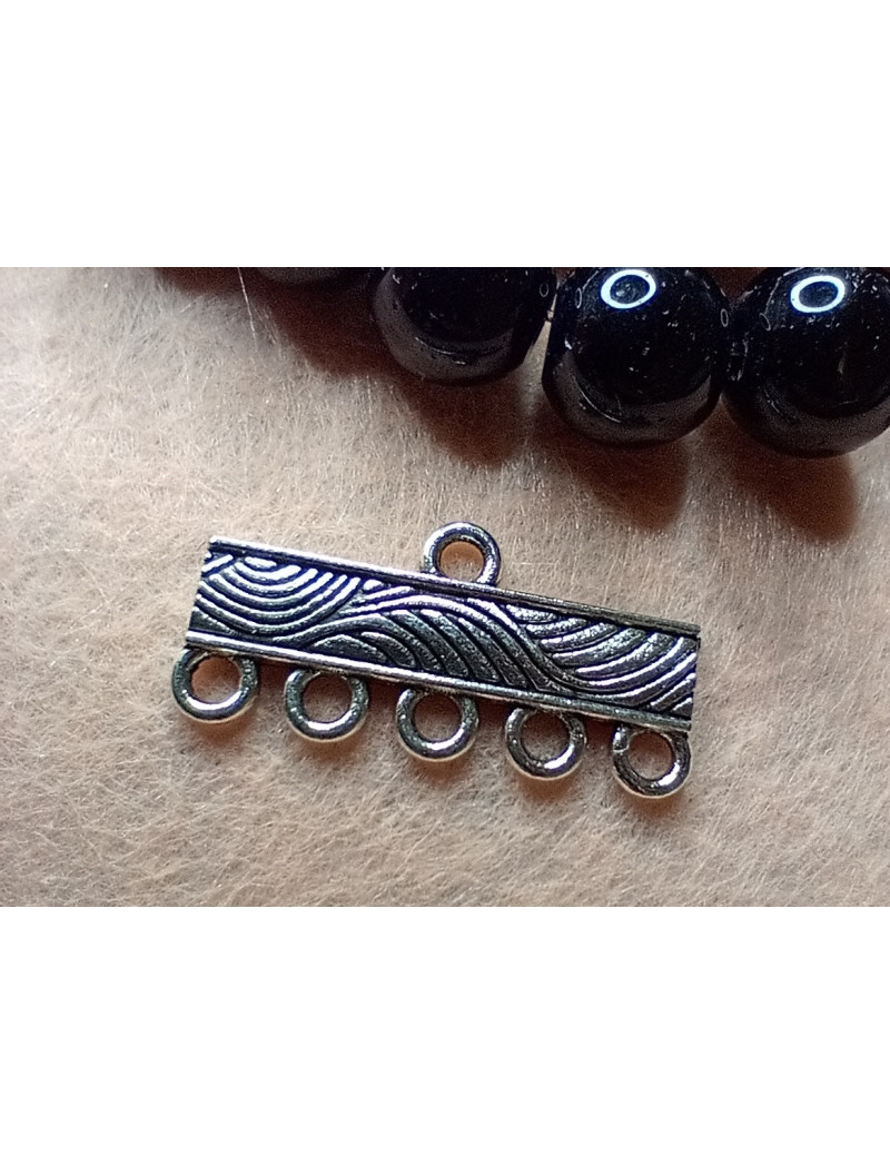 . Конектор. Розмір — 2×1 см. Колір — срібло. Ціна вказана за 1 шт.