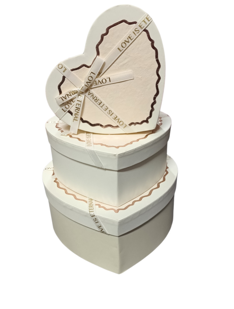 Набір коробок "серце"/ молочний з кантом/3 в 1