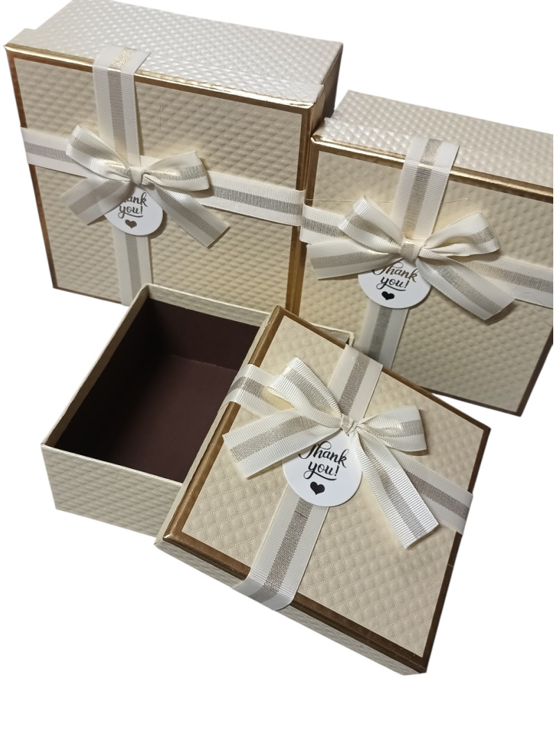 Набір подарункових коробок "квадрат"/бежевий/3 в 1