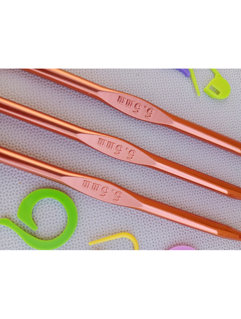 Гачок для в'язання металевий. #5,5