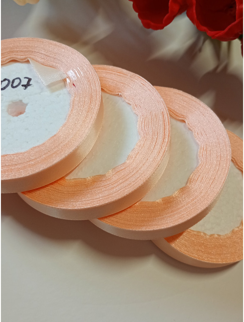 Атласна стрічка/1,2 см/23 метри/світлий персик