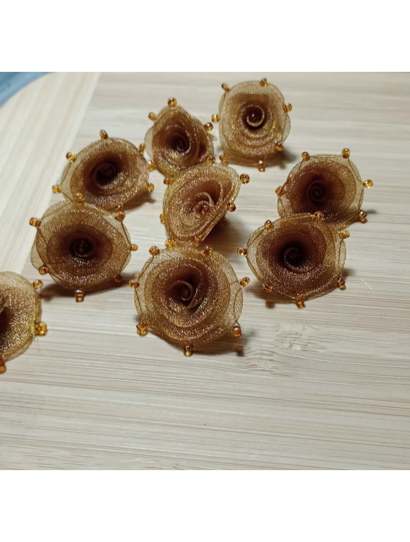 Фатиновый цветок с бисером. Размер - 2-2,5 см. Цвет - карамельный
