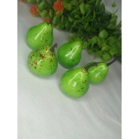 Груша зеленая с хвостиком/ 5 см