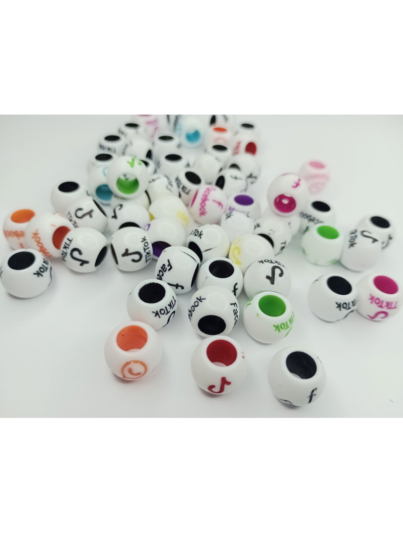 Акриловые бусины Tik-Tok, Facebook, WhatsApp. Упаковка 10 грам (прим.18 шт) Микс белый