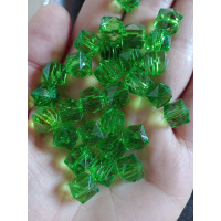 Бусини "квадратні"/10 мм/10 грамів (19 шт)/зелений