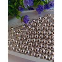 Намисто пластикові 8 мм. Колір — срібло. Паковання 20 шт.