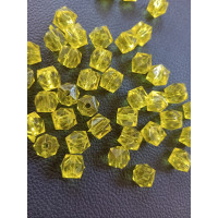 Бусини "квадратні"/10 мм/10 грамів (19 шт)/жовтий