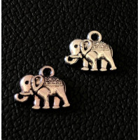 Металева підвіска "слон". Розмір — 14*10 мм. Колір — срібло. Ціна вказана за 1 шт.